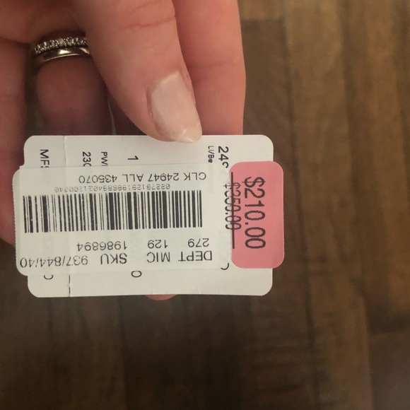 Almost new coach tote! 👜 - Picture 6 of 6